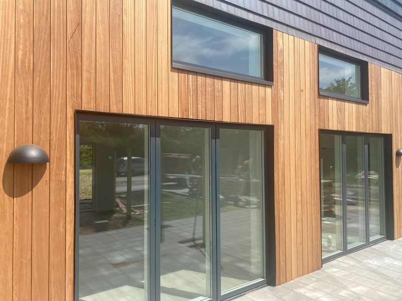 SAPELE/MAHOGNI 20X40 SPILEKLEDNING FALLENDE LENGDER PRIS/M