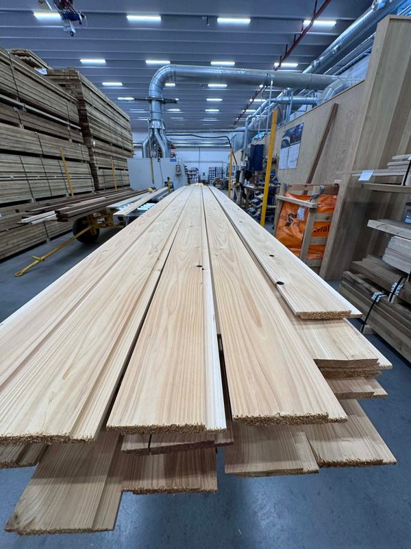 NORSK SEDER KLEDNING MED KVIST 17X138mm FALLENDE LENGDER PRIS/M